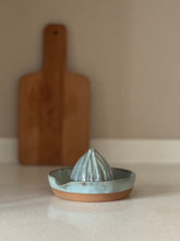 Load image into Gallery viewer, ORCHARD CITRUS JUICER