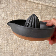 Load image into Gallery viewer, CITRUS NOTES JUICER GIFT BOX