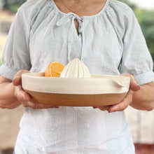 Load image into Gallery viewer, WHEATEN CITRUS JUICER GIFT BOX