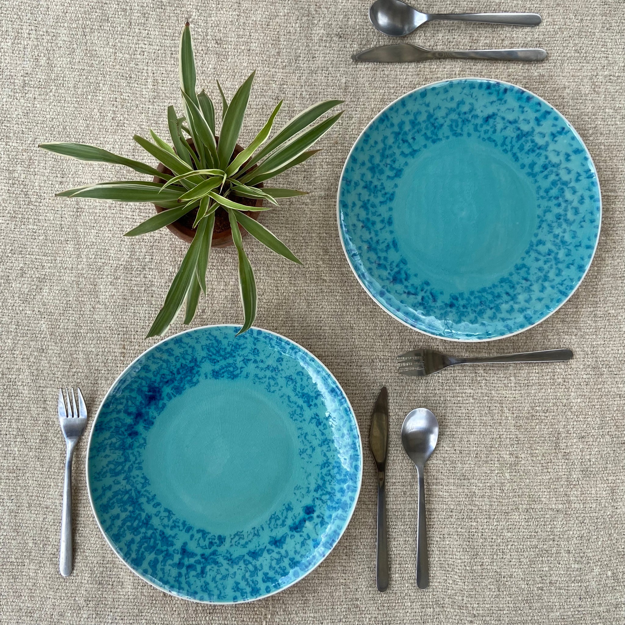 AQUA DINNER PLATES SET OF - Main Image