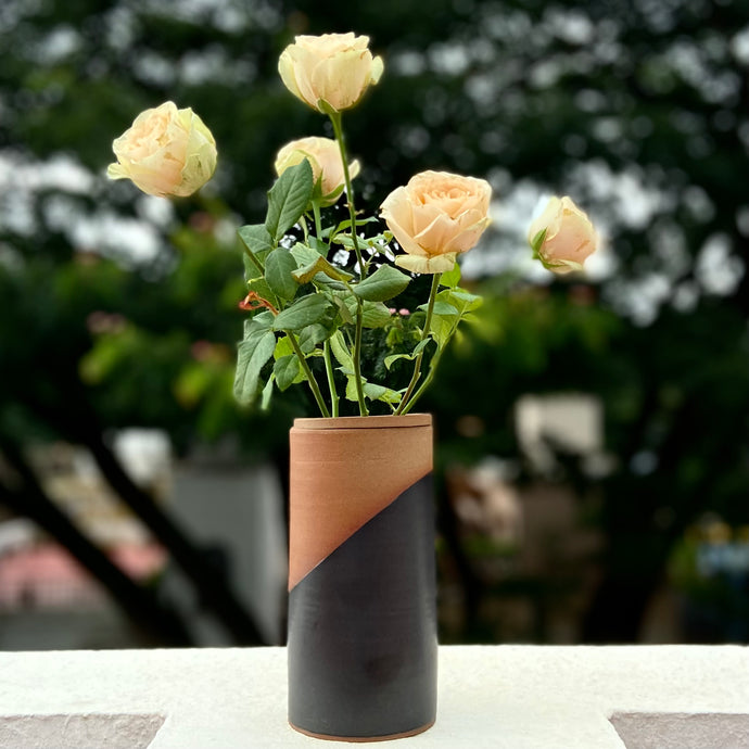 TILT | a vase from the foraging garden